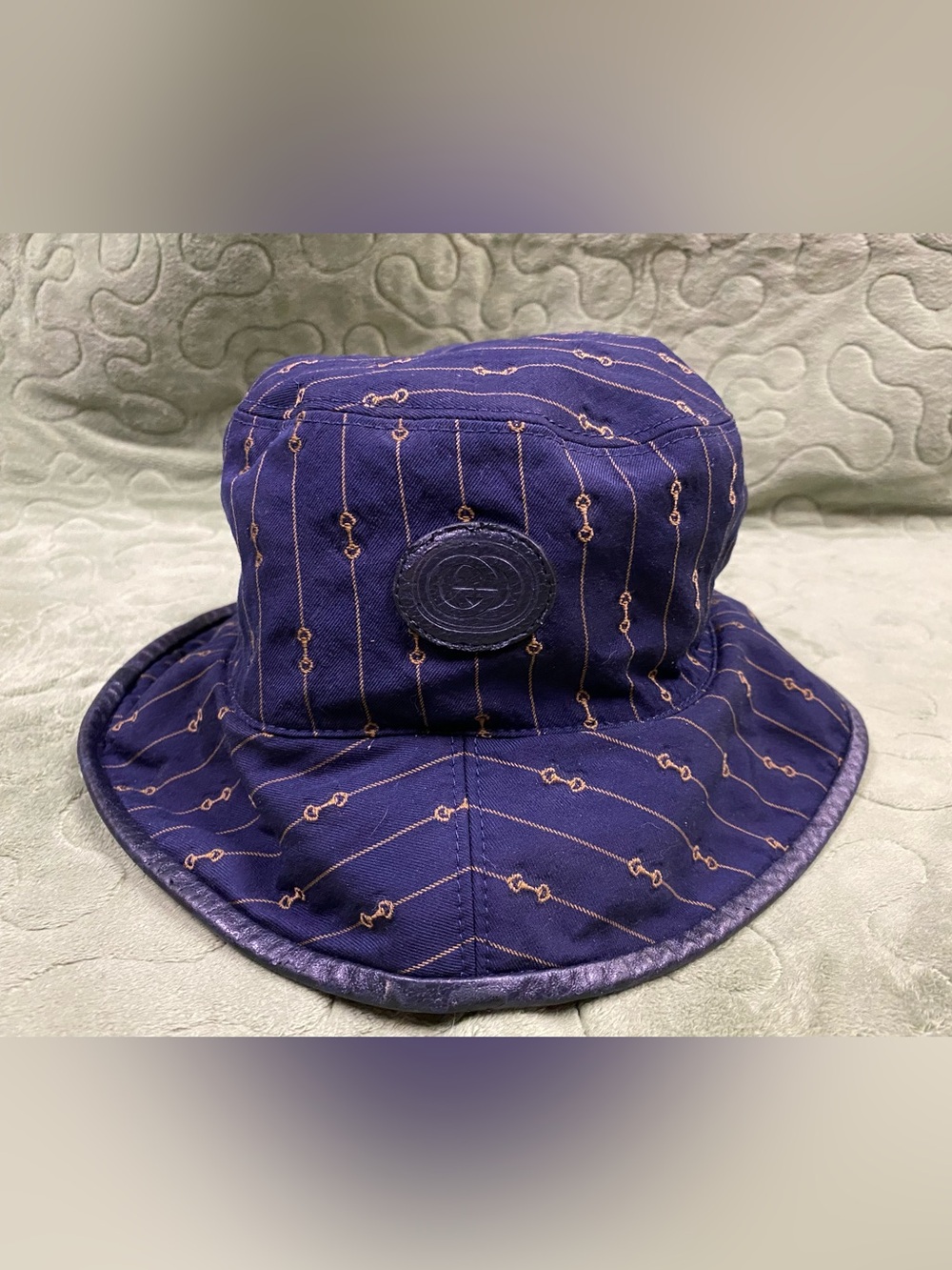 GUCCI Horsebit Reversible Bucket Hat Navy/Beige, GG logo, Unisex